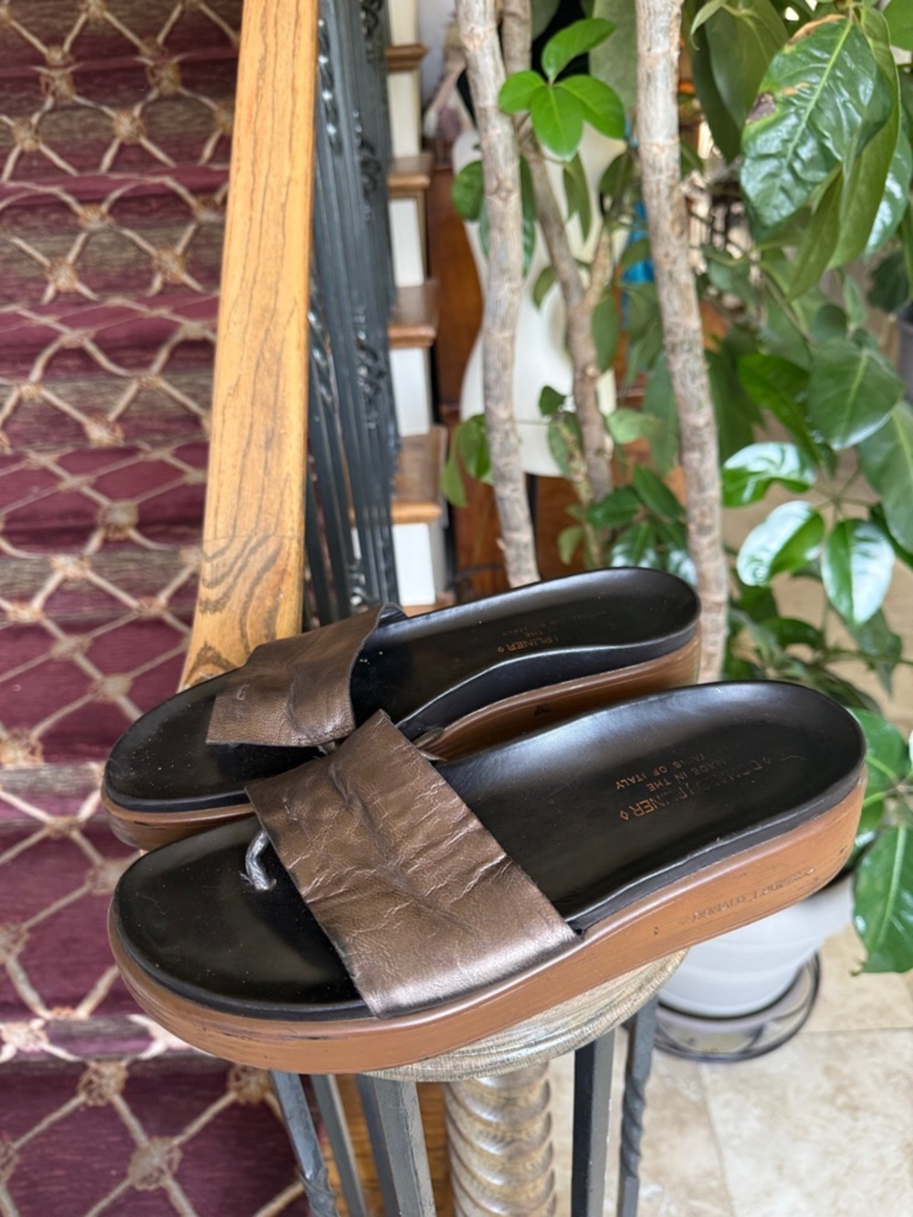 DONALD PLINER FIFI WEDGE SANDAL ladies, size 10 preowned good condition - Picture 6 of 7